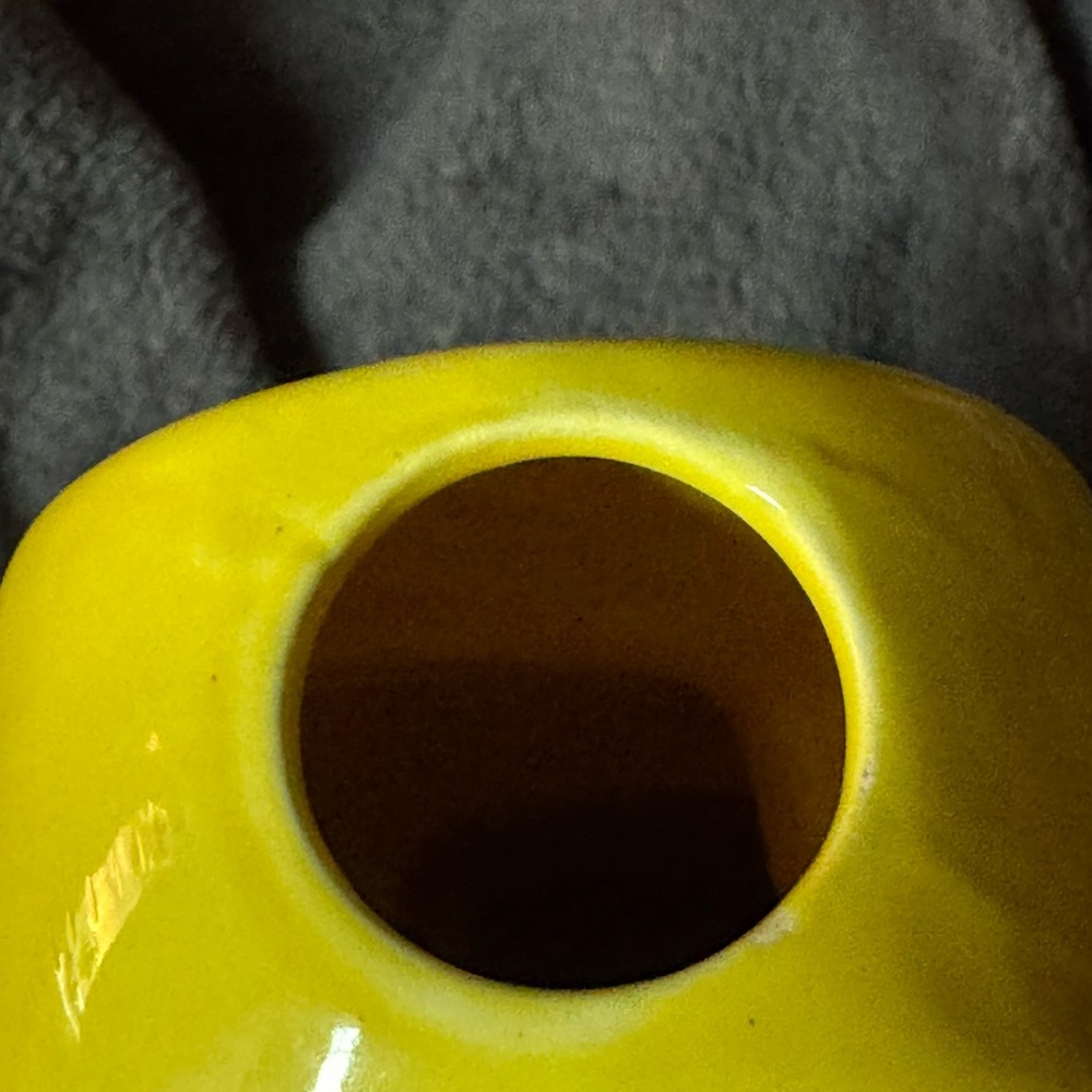 Vintage Yellow Smiley Face Vase - Picture 3 of 3